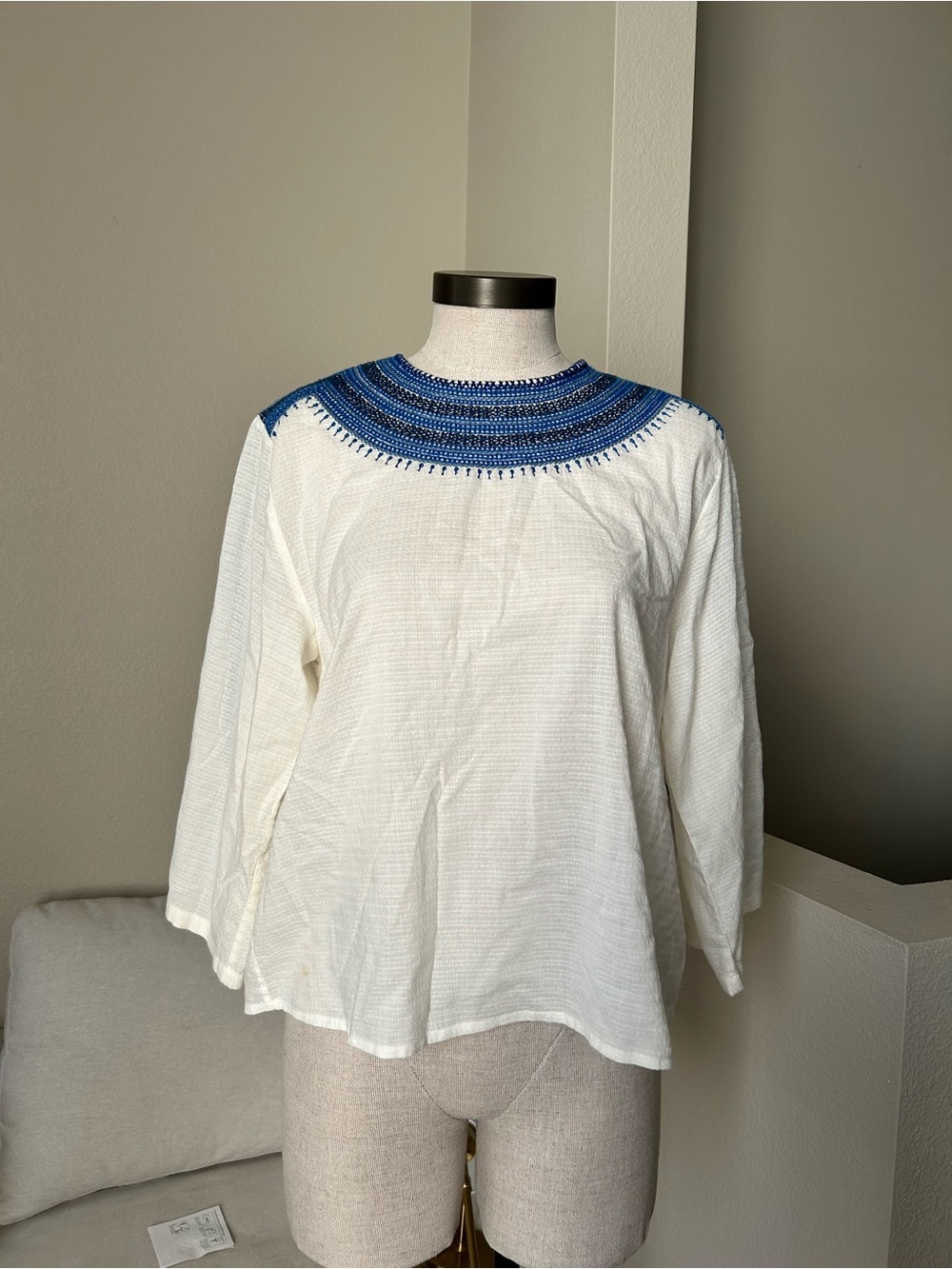 THE GREAT. White Tshirt with Blue Embroidered Yoke